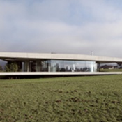 Haus 47° 40’ 48’’ N / 13° 8’ 12’’ E von Maria Flöckner und Hermann Schnöll