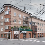 Wohn-und Geschäftshaus Bacher