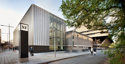 DAM Oper/Theater National Theatre London